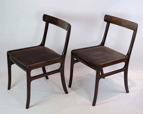 Sæt af to mahogni Rungstedlund stole af Ole Wancher for Poul Jeppesens Møbel 
fabrik. Står i meget fin vintage stand. 
Flot stand
