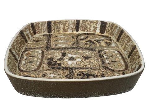 Royal Copenhagen BacaBrown dish