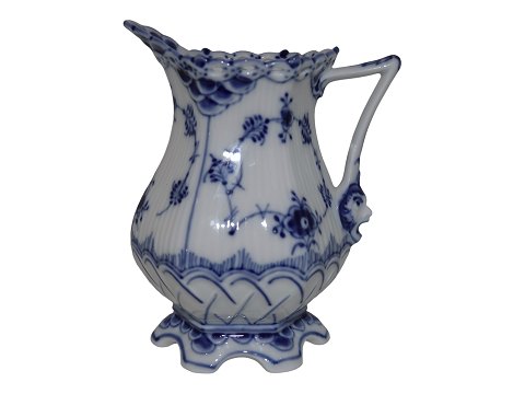 Blue Fluted Full Lace
Extra large creamer