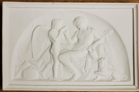 Royal Copenhagen bisquit plate by B. Thorvaldsen: "Amor hos Bacchus"