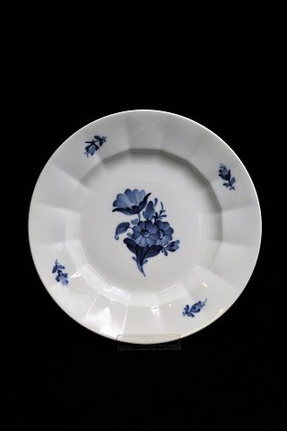 Royal Copenhagen Blå Blomst Kantet frokosttallerken
RC# 10/8550...