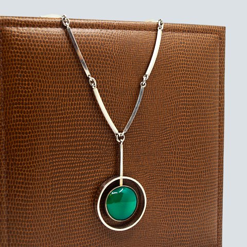 Niels Erik From: Necklace in sterling silver with a chrysopras