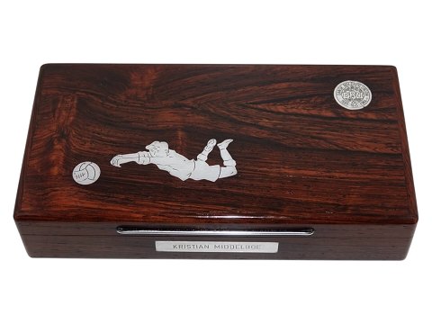 DBU memorabiliaPalisander æske givet til Kristian Middelboe i 1964