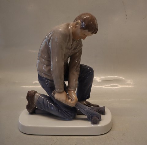 B&G 2432 Rørlægger 23 x 19 cm Bing & Grøndahl