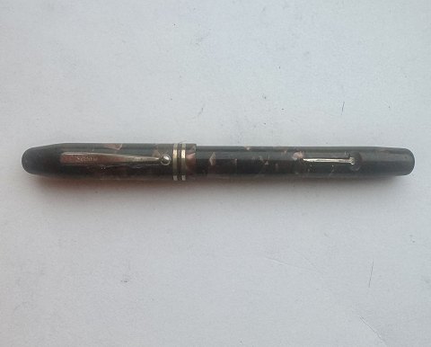 Grøn marmoreret fyldepen fra The Moore Pen Co.