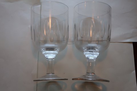 Antique toddy-glasWith olive decorationThe begining of the 1900-yearsH: 18,5 cmW: 9.5 cm9/20LIn a good condition