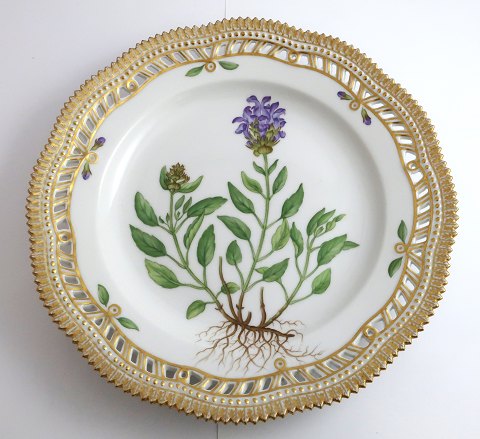 Royal Copenhagen. Flora Danica plate w. open-work border. Diameter 25 cm. Model 3553. (1 quality). Brunella grandiflora