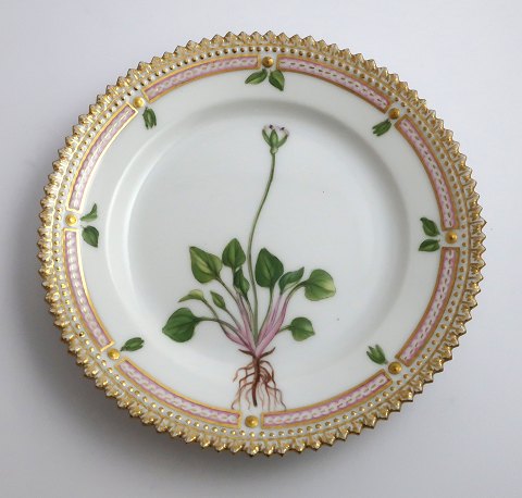 Royal Copenhagen, Flora Danica. Cake plate. Design # 3552. Diameter 14,5 cm. (1 quality). Parnassia kotzebue