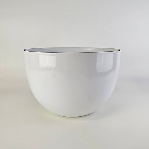 Diverse emalje og andre metaller