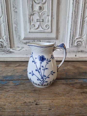 B&G Butterfly Kipling with gold rim creamer No. 180