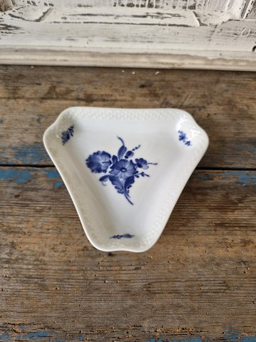 Porcelain and faience