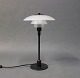 PH 2/1 bordlampe, jubilæums model, af Poul Henningsen og Louis Poulsen.
Flot stand
