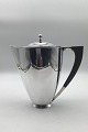 Danam Antik 
præsenterer: 
Georg 
Jensen Sterling 
Sølv Kaffekande 
No. 529