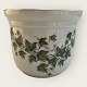Bing&Grøndahl
Flowerpot
Ivy creeper
#668
DKK 650