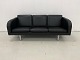 MR Retro Design 
præsenterer: 
JG 3/EJ20 
3 personers 
sofa fra 
Fredericia 
Furniture. 
Nypris 66.596,-
