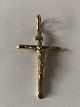 Cross with Christ pendant in 14 caratsGold stamp: 585H. 51.76 X W. 26.51 mmThickness. 2.73 mm