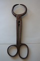 ViKaLi 
præsenterer: 
Antik 
kandistang/sukkertang
Håndsmedet 
i jern
L: 17cm
Fra ca. 1850