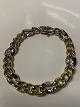 Antik Huset 
præsenterer: 
Armbånd 
Rød og hvid 
Guld 14 Karat
Længde 18,5 
cm.