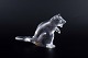 L'Art 
præsenterer: 
Glasfigur, 
udformet som en 
odder, udført i 
klart glas med 
smukke 
lysbrydninger. 
Figuren er ...