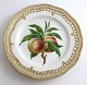 Royal Copenhagen Flora Danica, fruit plate. Lunch plate with open-work border. Design # 429/3554. Diameter 23 cm. (1 quality).