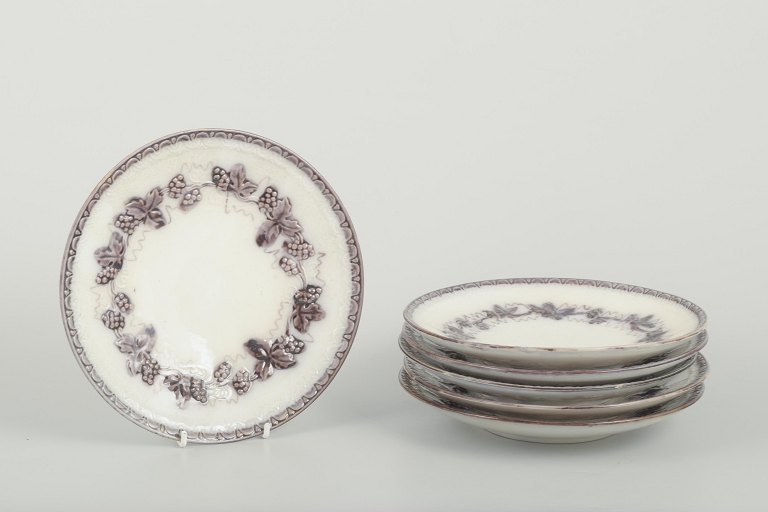Gefle Plates “Mullbär”, 1930sSet of 6 round faience plates.