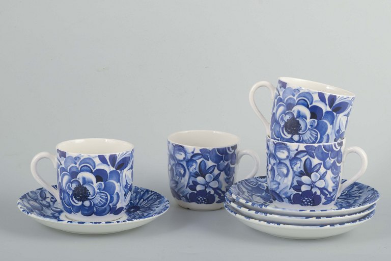 Gefle, "Blå Blomster"4 coffee cups with saucers, mid-century.