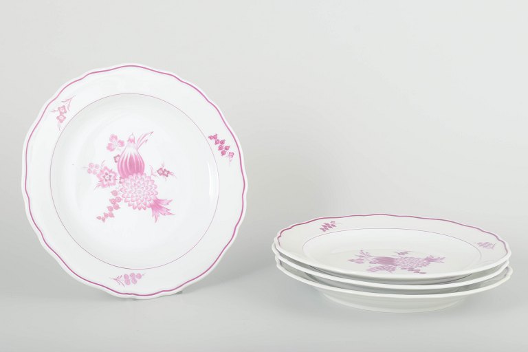 Meissen, Germany4 lunch plates, 1930s.