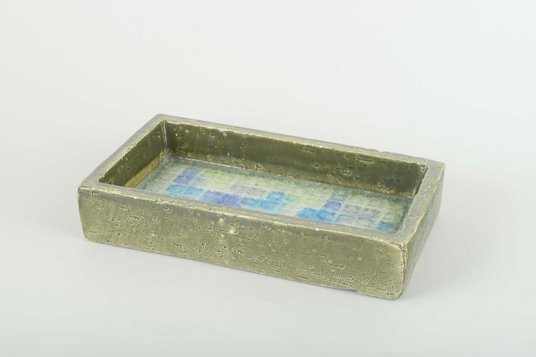 BitossiArt pottery Rectangular bowl, 1970s.