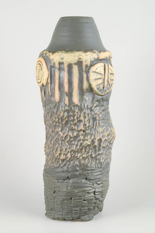 Bernard Rooke, engelsk keramiker.Brutalistisk unika keramik vase, 1960/70’erne.