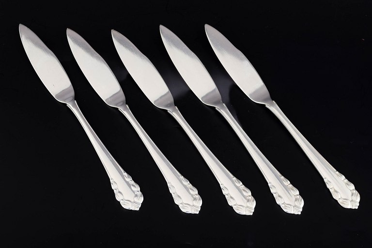 Georg Jensen5 fish knives, “Lily of the Valley”, 1945–51.