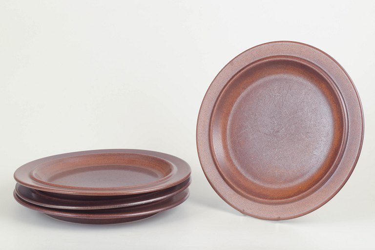 Arabia FinlandTallerkener “Ruska”, 1960/70’erne.