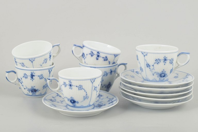 Royal CopenhagenBlue Fluted Plain – Set of Six Coffee Cups with matching Saucers, 1980s.