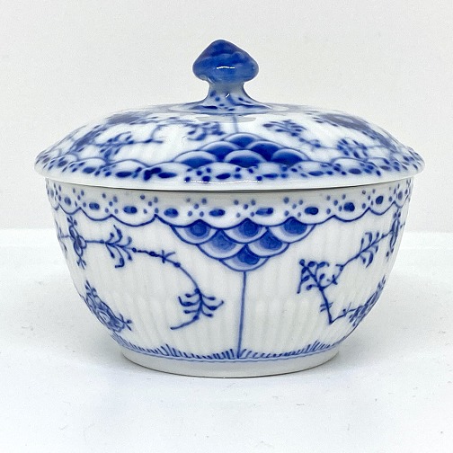 Blue fluted sugarbowl