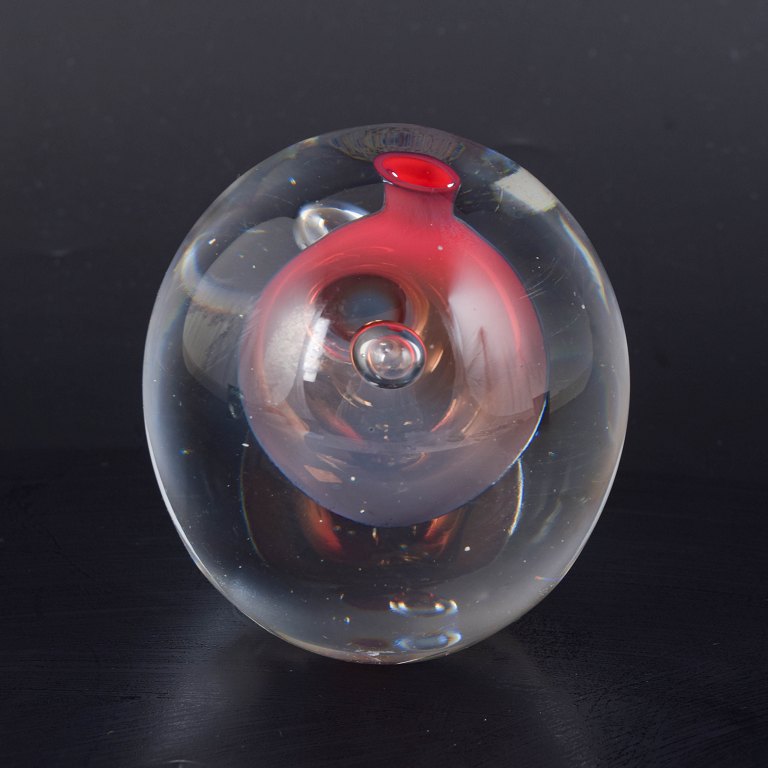 Studio Åhus, mouth-blown art glass object.