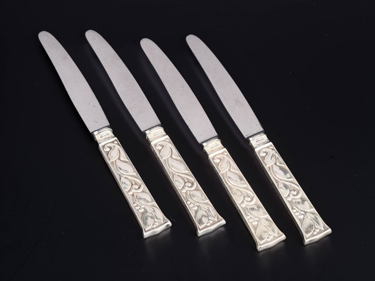 Evald Nielsen, set of four fruit knives.