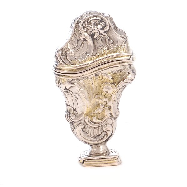 Danish silver vinaigrette by I. N. Studsgaard, Copenhagen circa 1770. H: 8cm