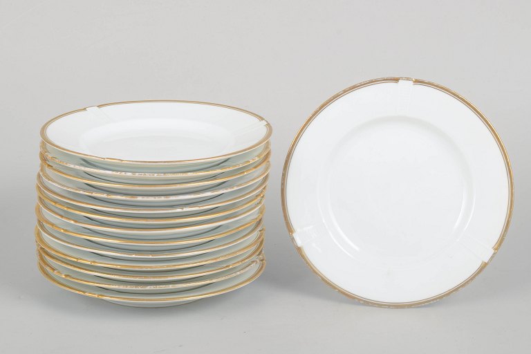 Bing & Grøndahl, Offenbach, set of fourteen side plates.