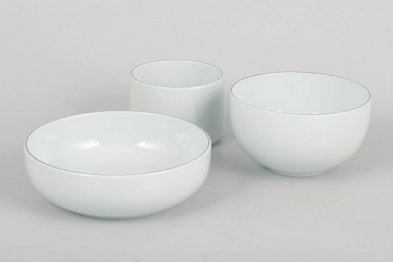 Grethe Meyer for Royal Copenhagen, Blåkant, sæt med tre skåle.